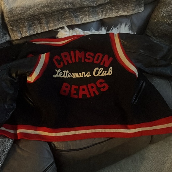 Red and black varsity skookum Jacket - Picture 5 of 6